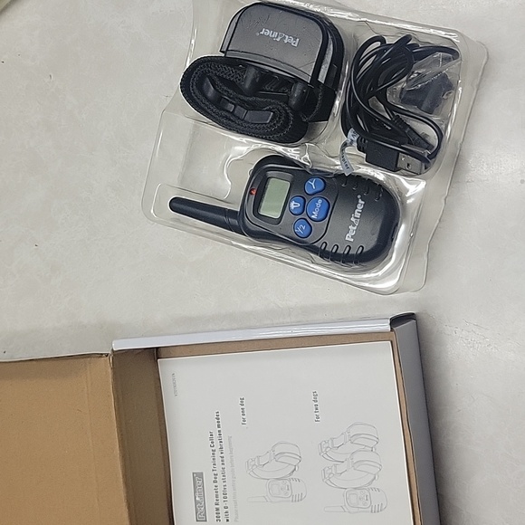 Rechargeable Dog Training Collar - Picture 4 of 4